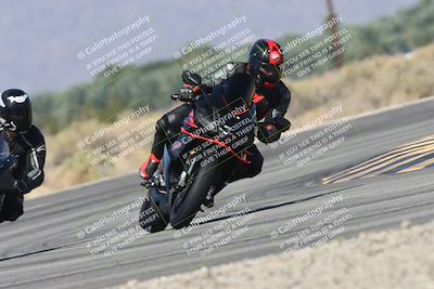 media/Oct-13-2025-Moto Forza (Mon) [[a66d839500]]/3-B Group/Session 3 (Turn 16)/